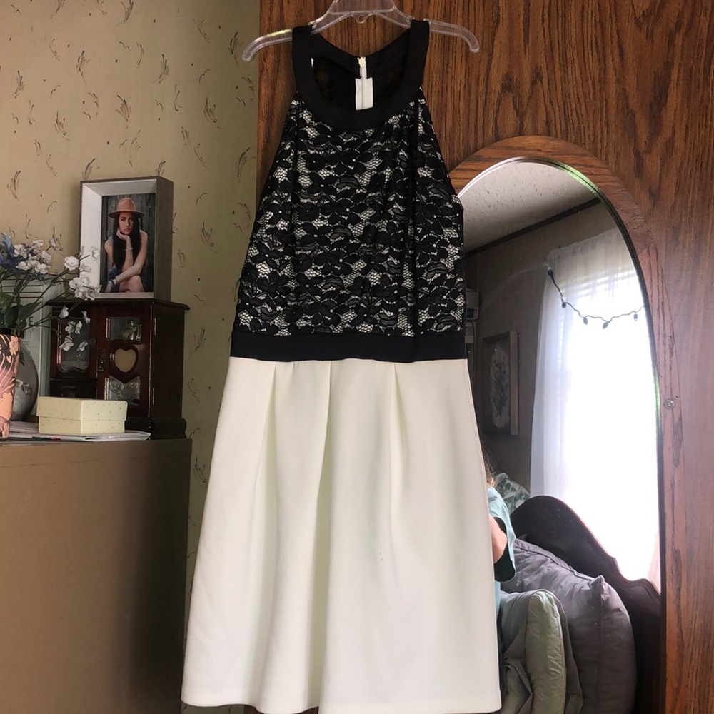 black and white lace formal dress